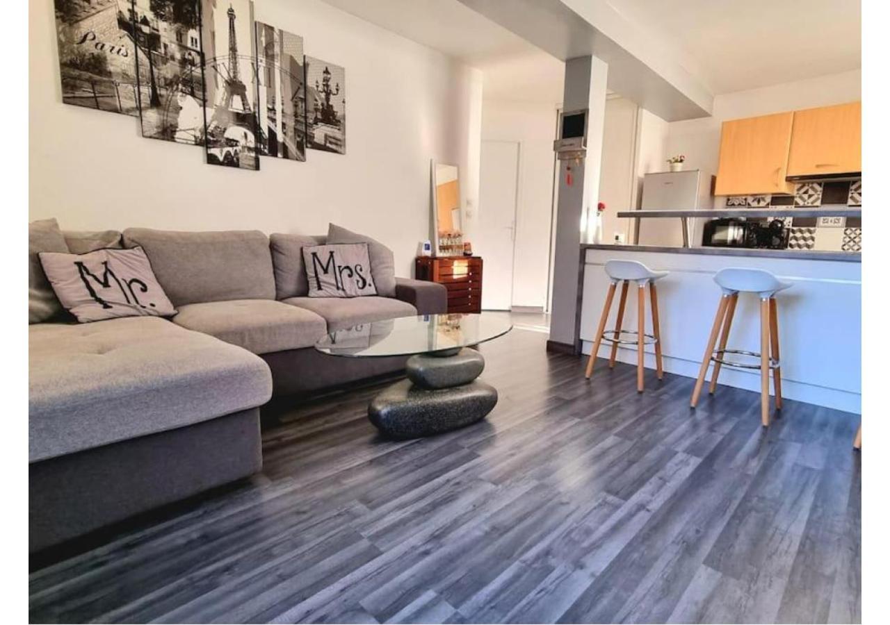 Superbe Appartement Avec Jardin Proche Versailles Saint-Cyr-lʼÉcole Zewnętrze zdjęcie